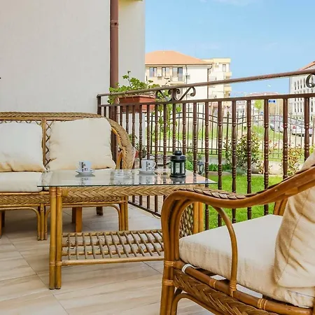 Comfortable 1bedroom With Kitchen Qq شقة